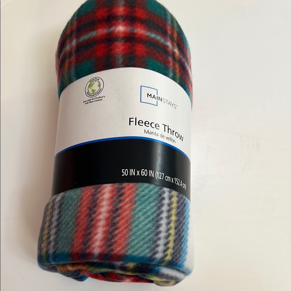 New Mainstays Fleece Plaid Throw 50x60 inches